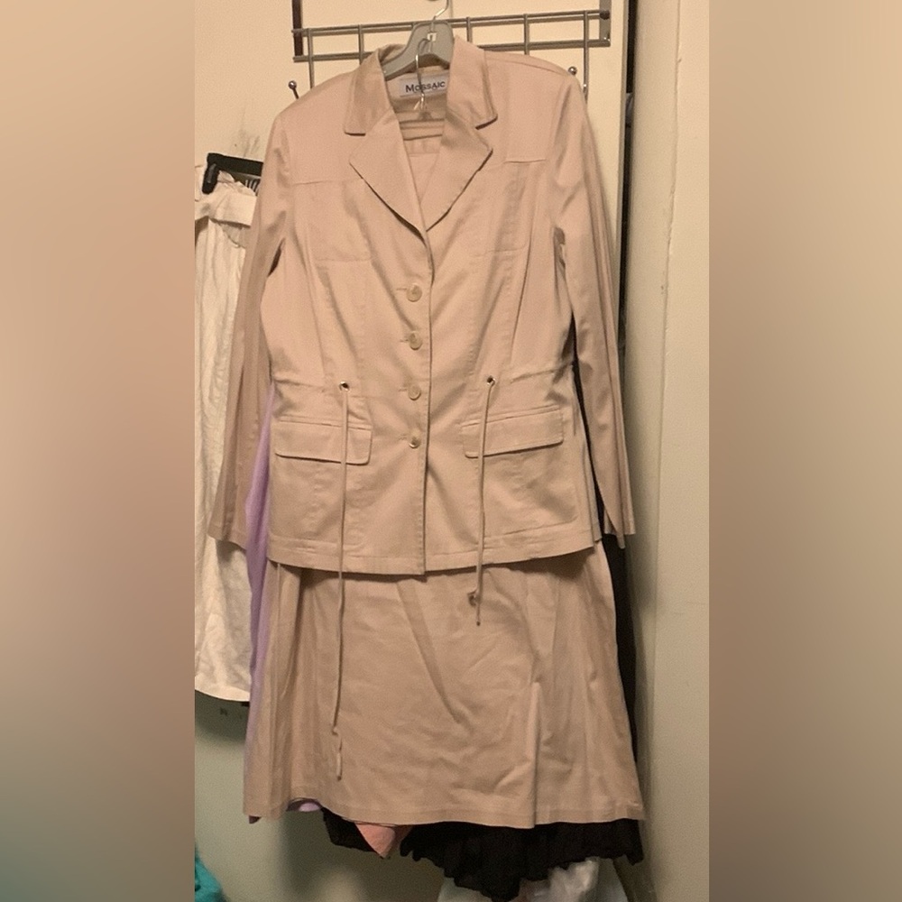 Mossaic New York Paris elegant beige suit,16,cotton/rayon, midi straight skirt